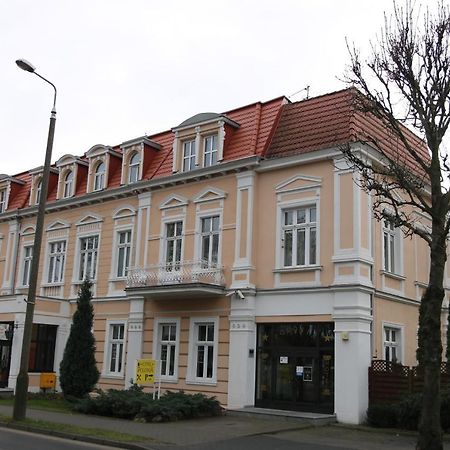 Hotel Polonia Chojnice Eksteriør billede